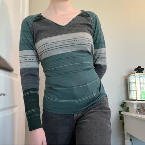 green v neck sweater